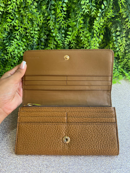 Carteira Burberry Marrom
