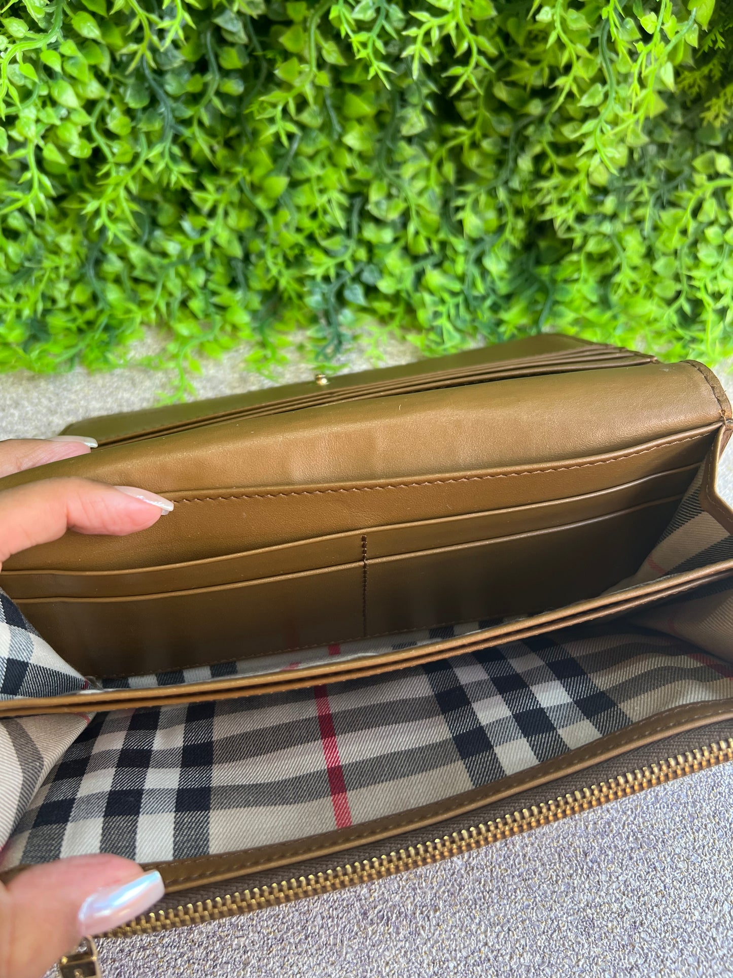 Carteira Burberry Marrom