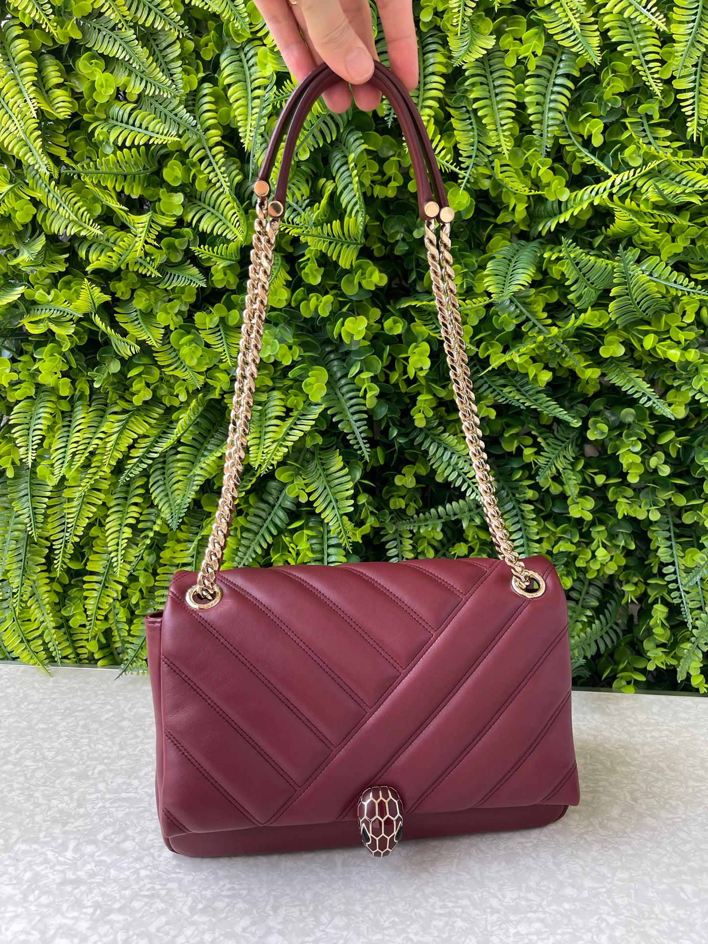 Bvlgari Serpenti Shoulder Bag Vermelha