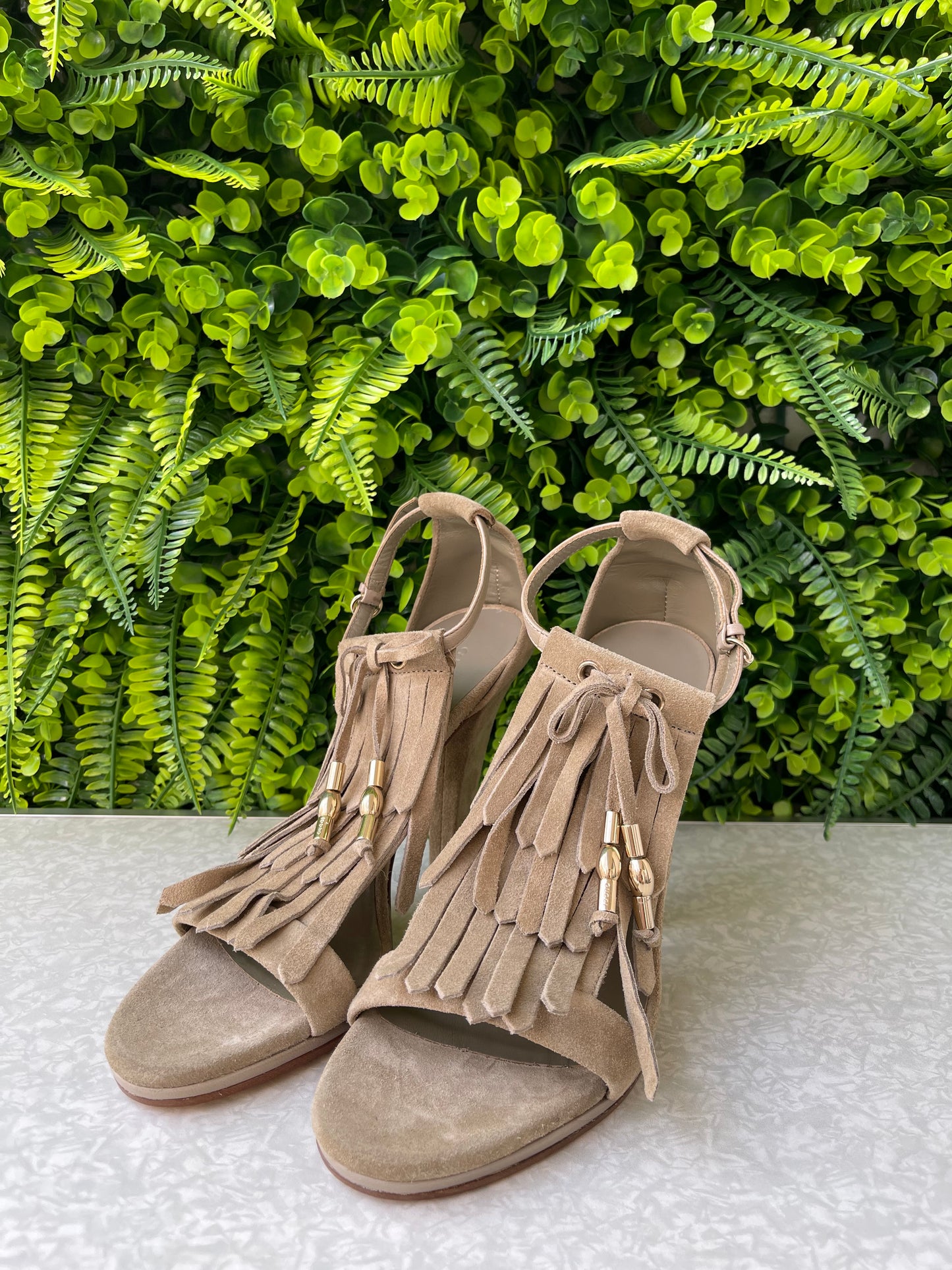 Sandália Gucci Suede Fringe