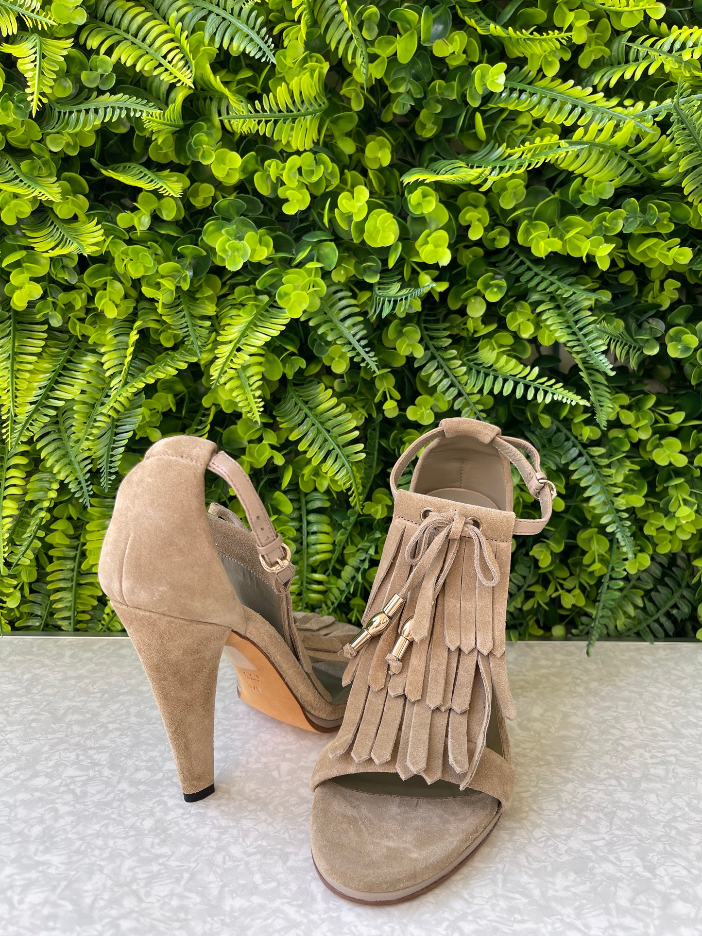 Sandália Gucci Suede Fringe