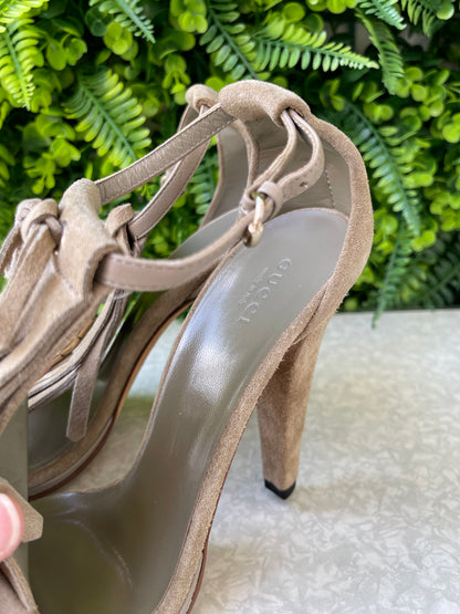 Sandália Gucci Suede Fringe