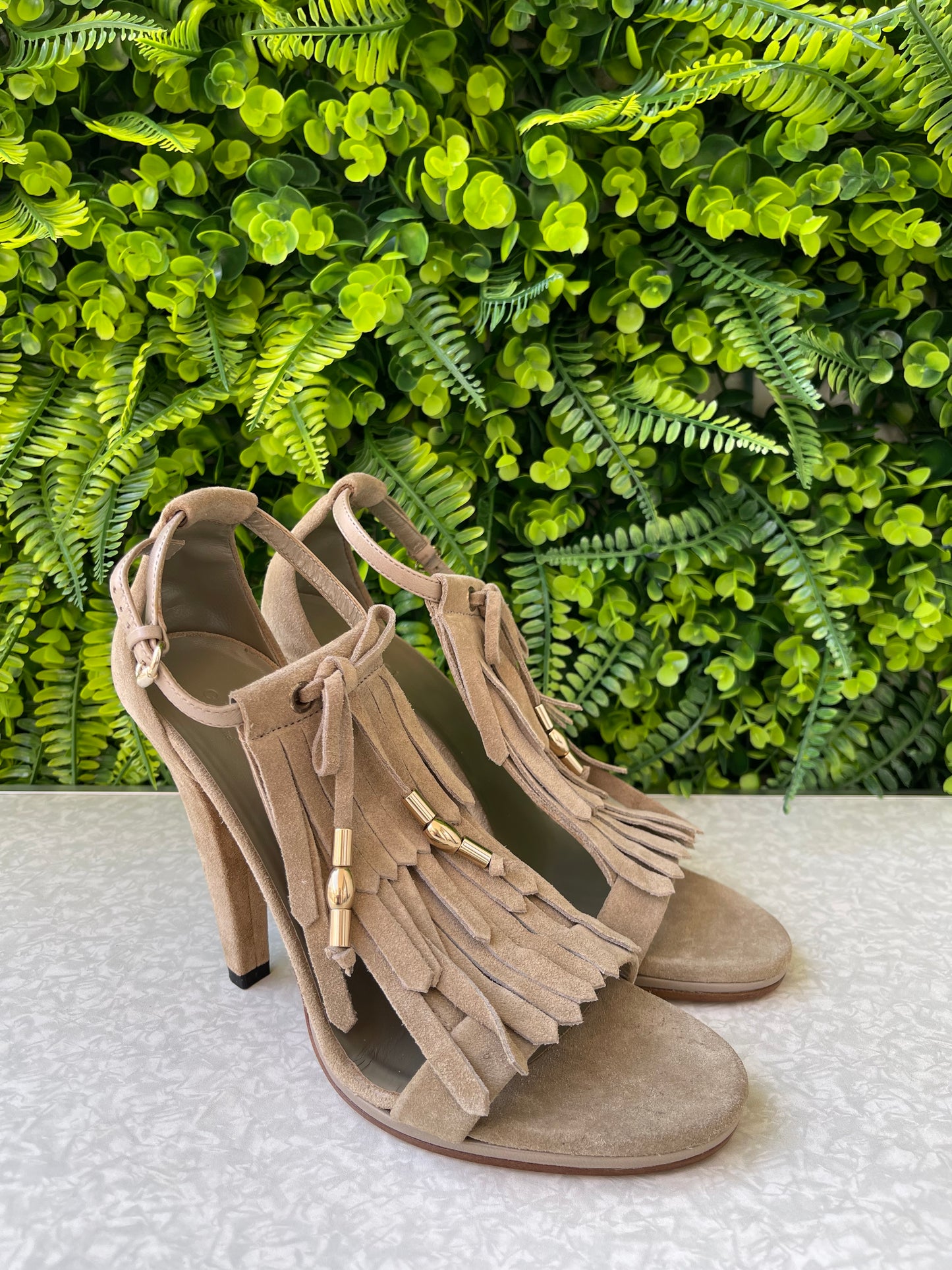 Sandália Gucci Suede Fringe