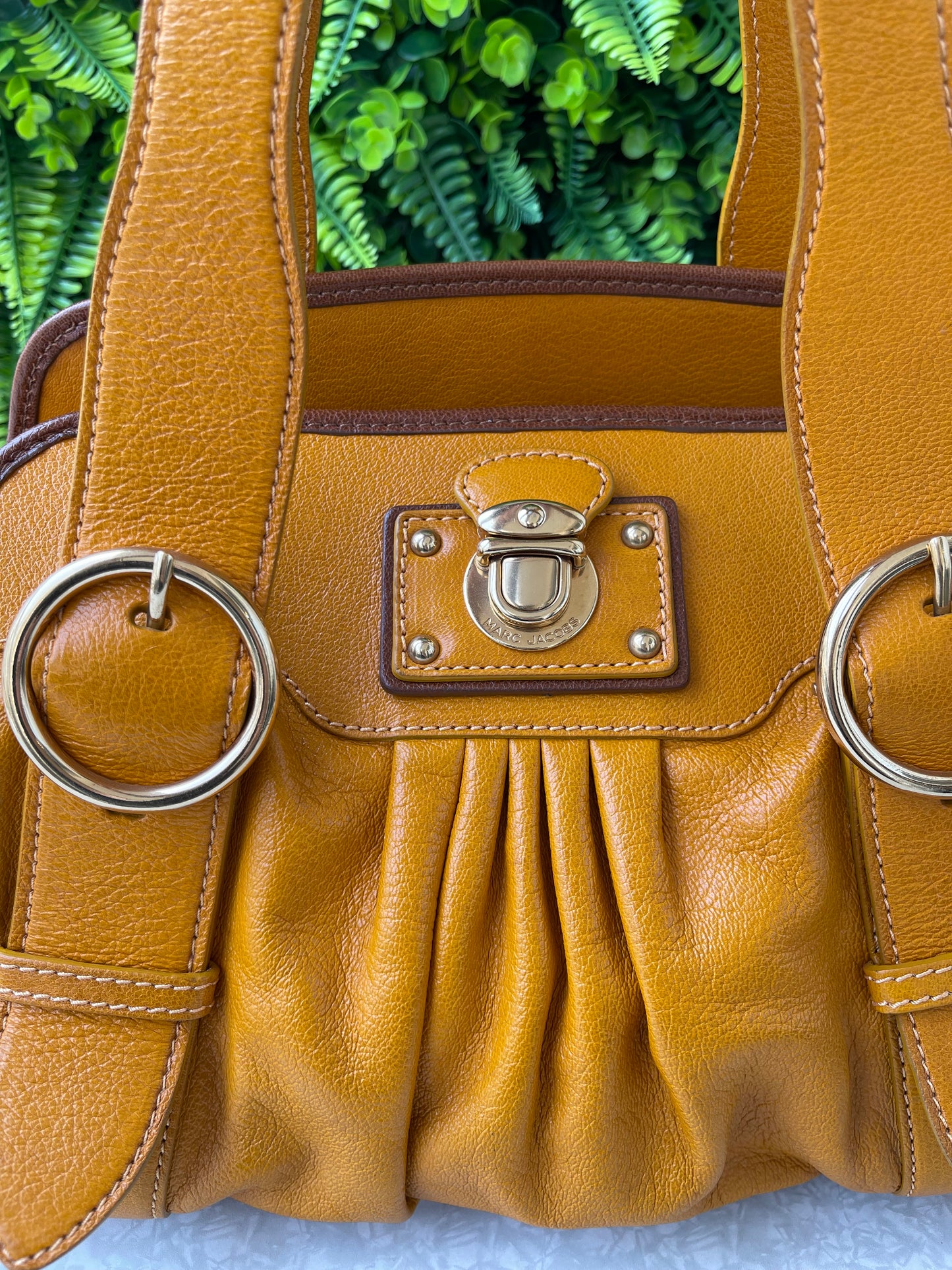 Marc Jacobs Leather Orange Elos