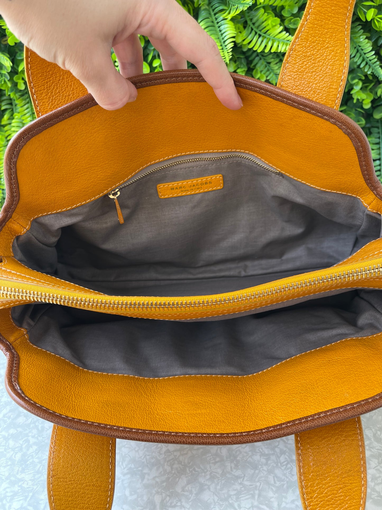 Marc Jacobs Leather Orange Elos