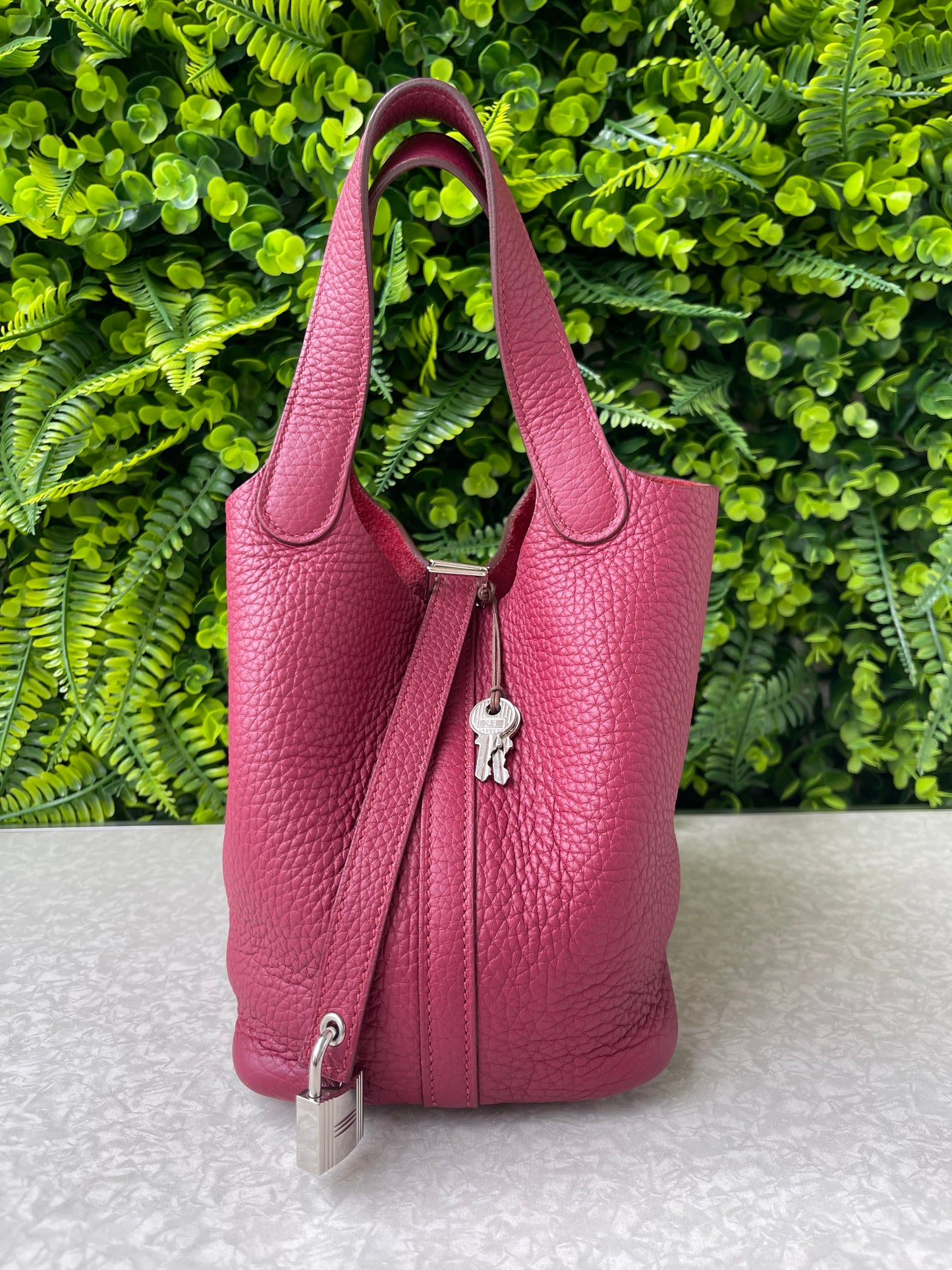 Hermes Picotin Lock 18 Vermelha