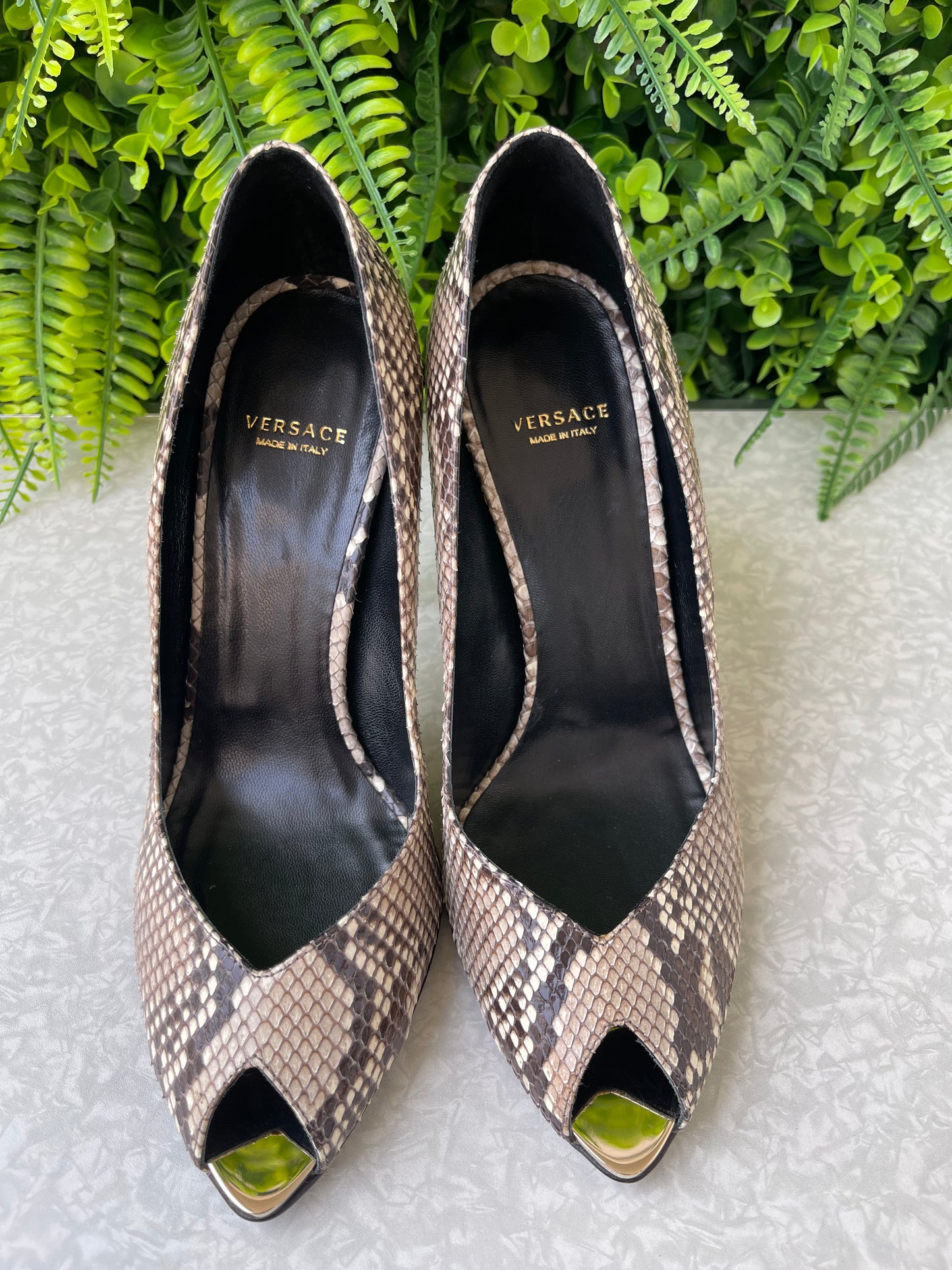 Peep Toe Versace Python