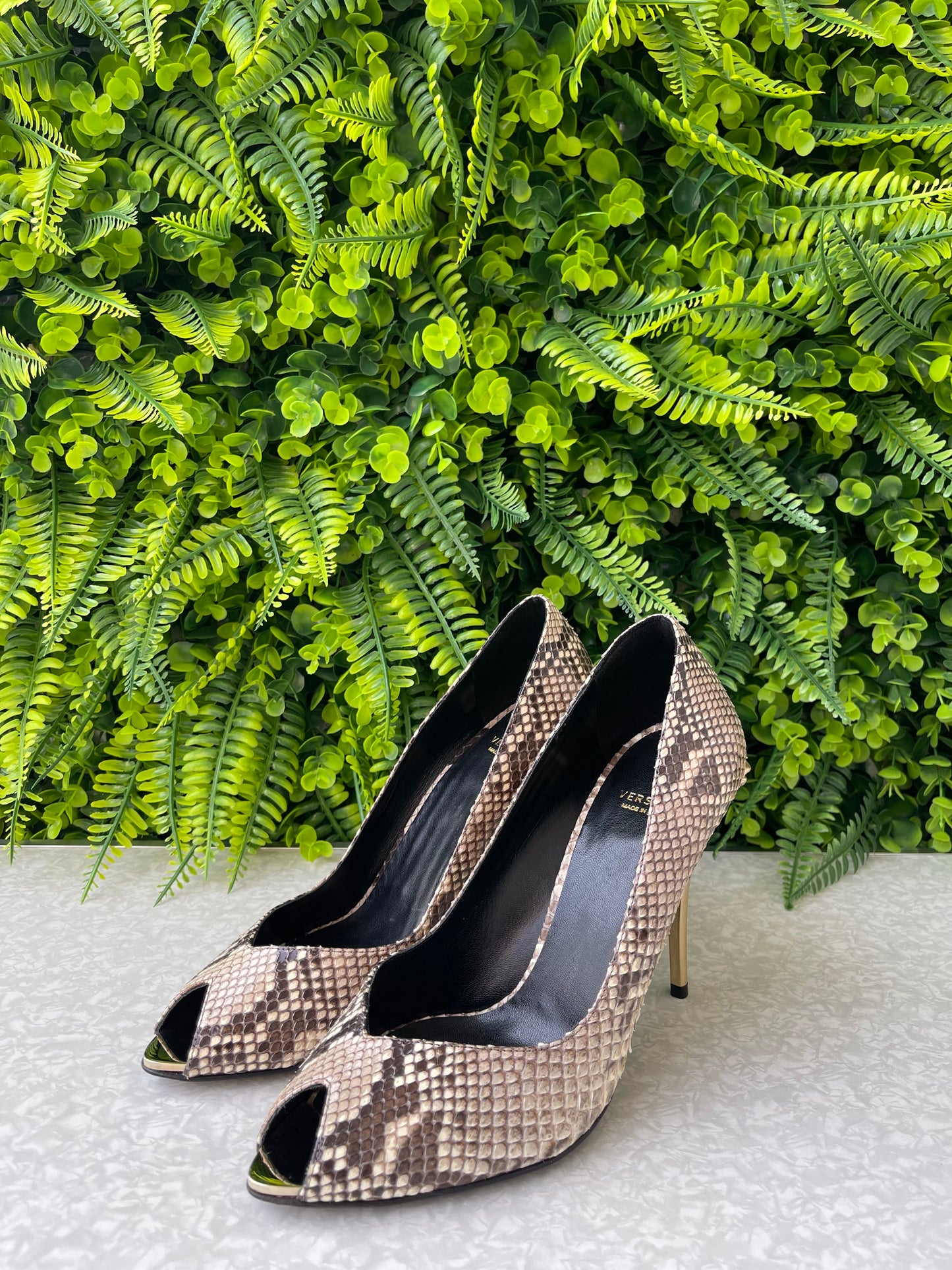 Peep Toe Versace Python