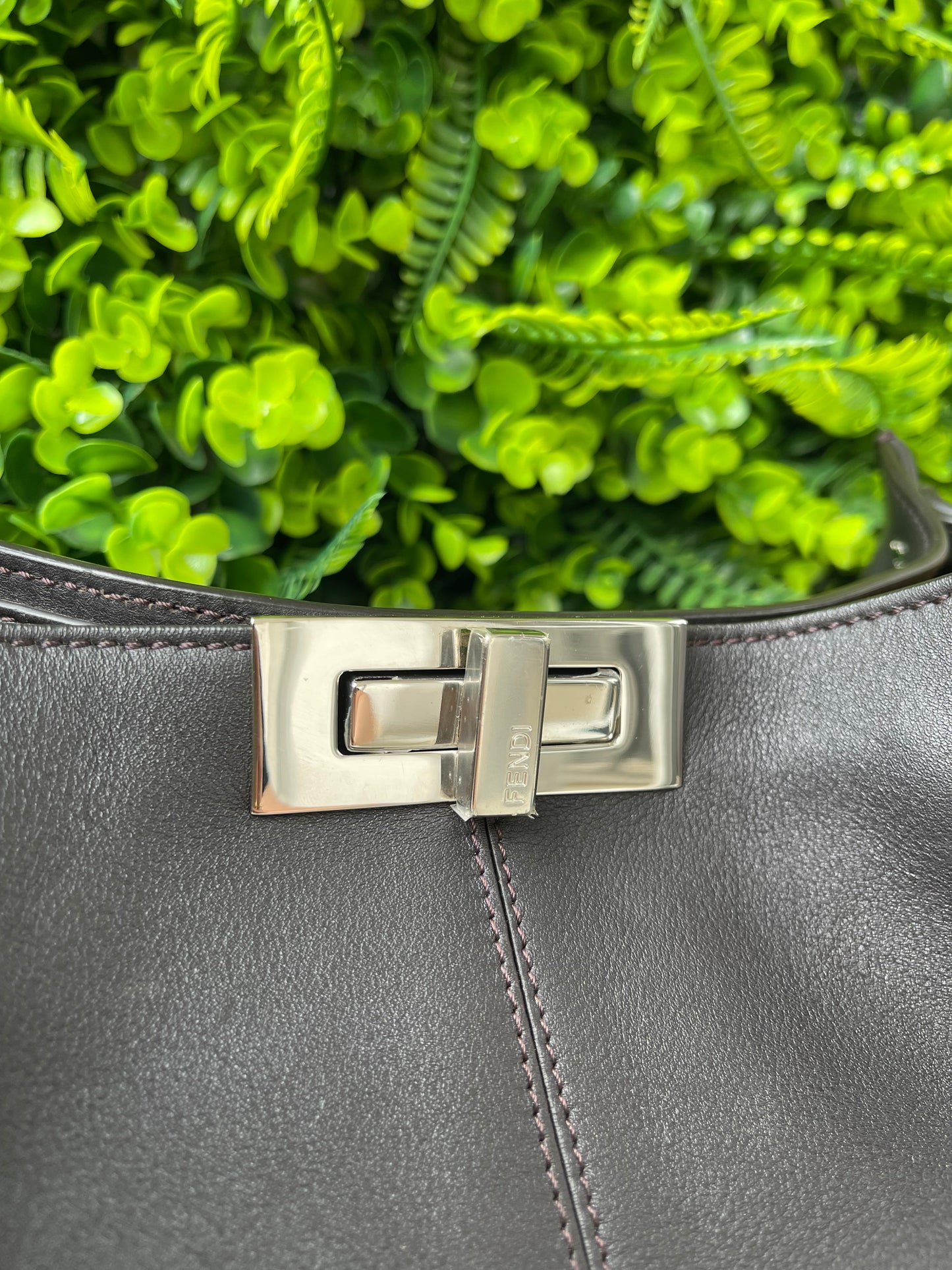 Fendi Peekaboo x Lite Large Preta