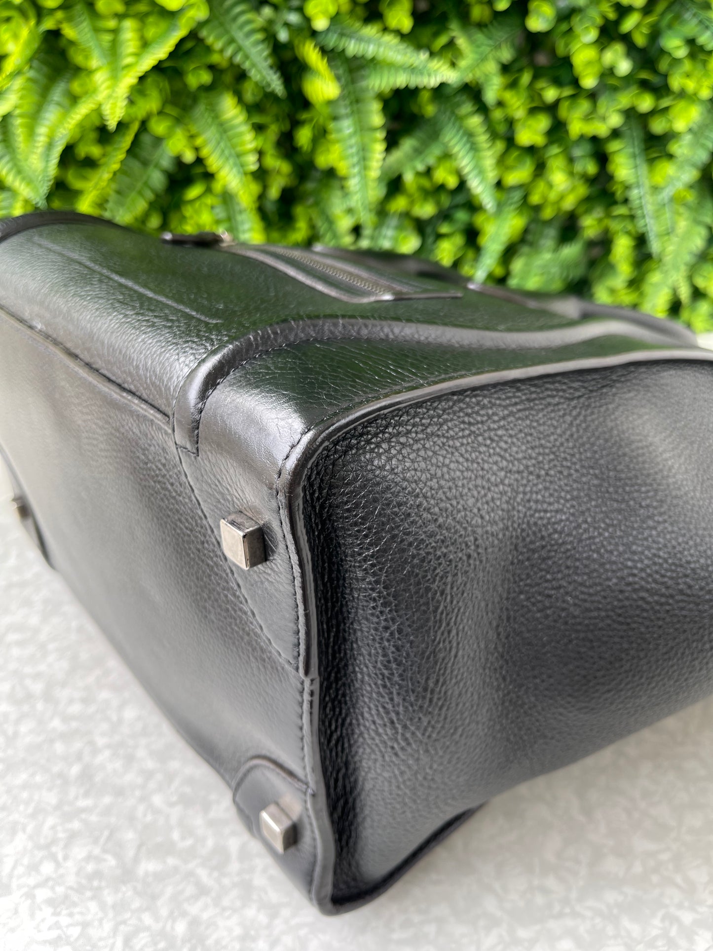 Celine Luggage Tote em Couro Preto