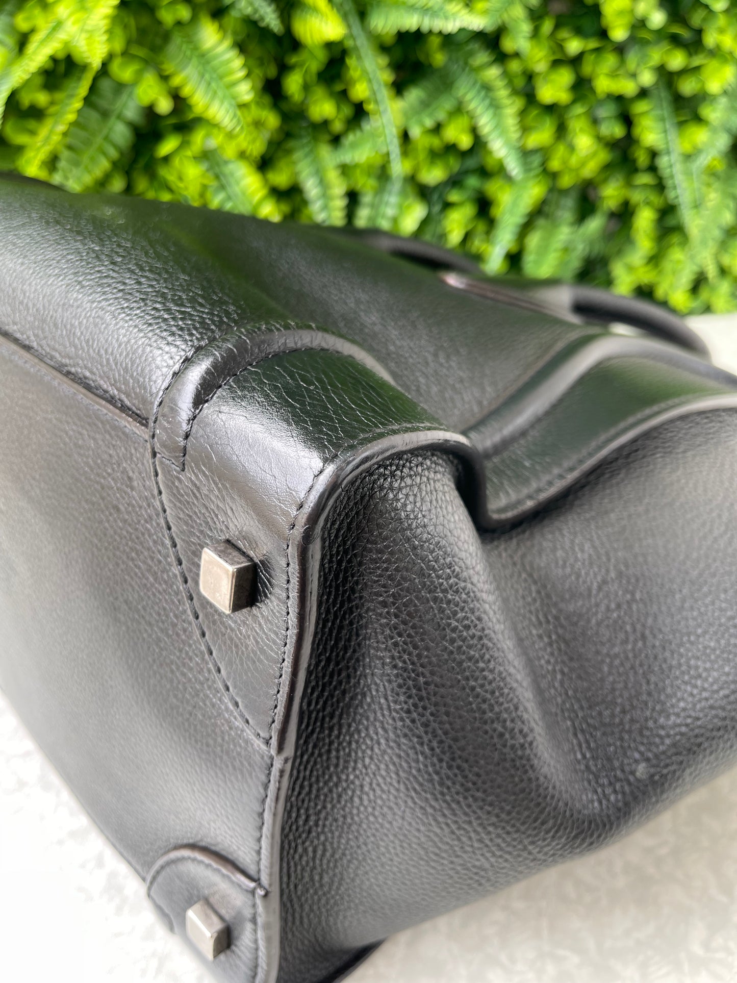 Celine Luggage Tote em Couro Preto