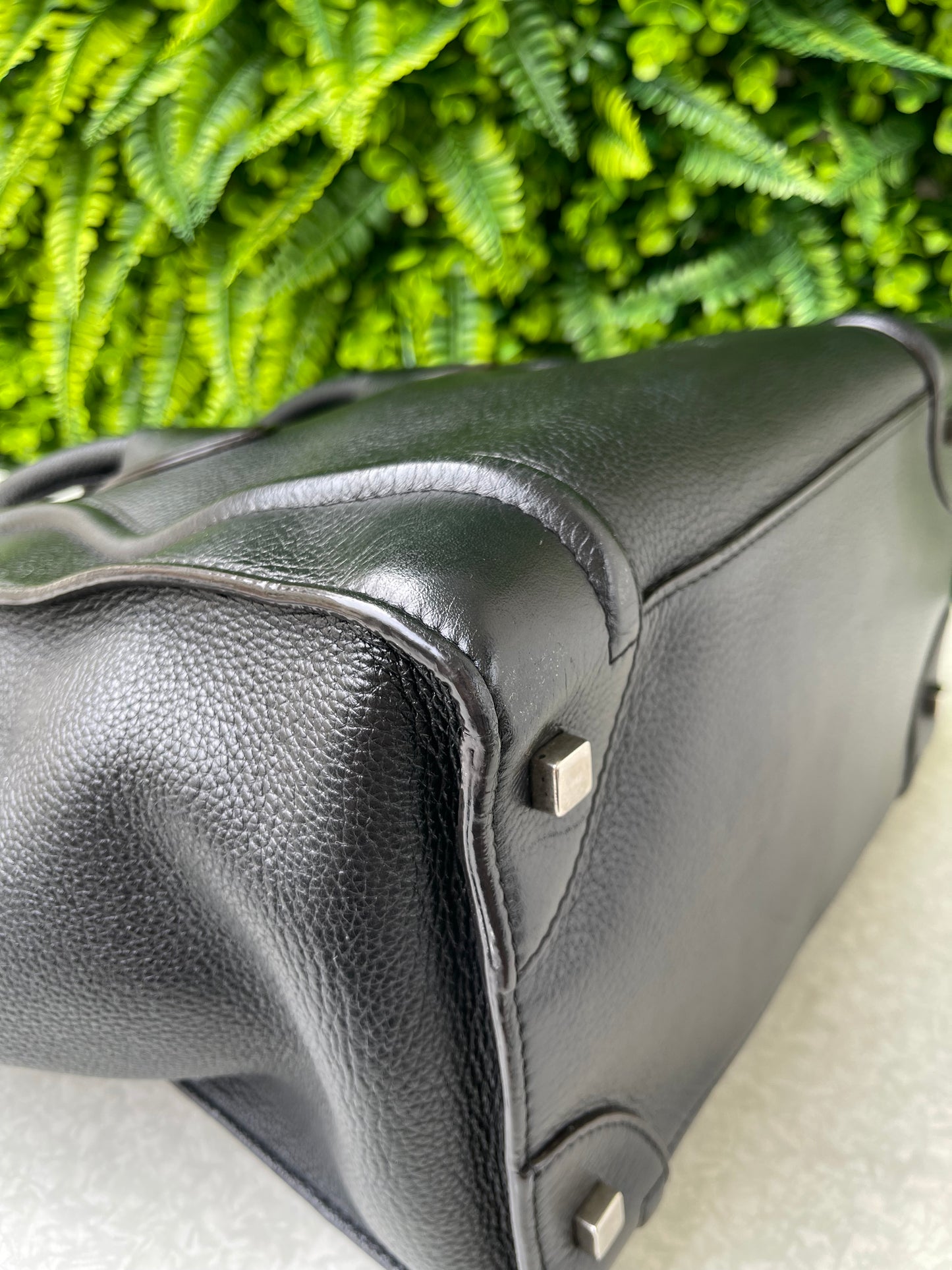 Celine Luggage Tote em Couro Preto