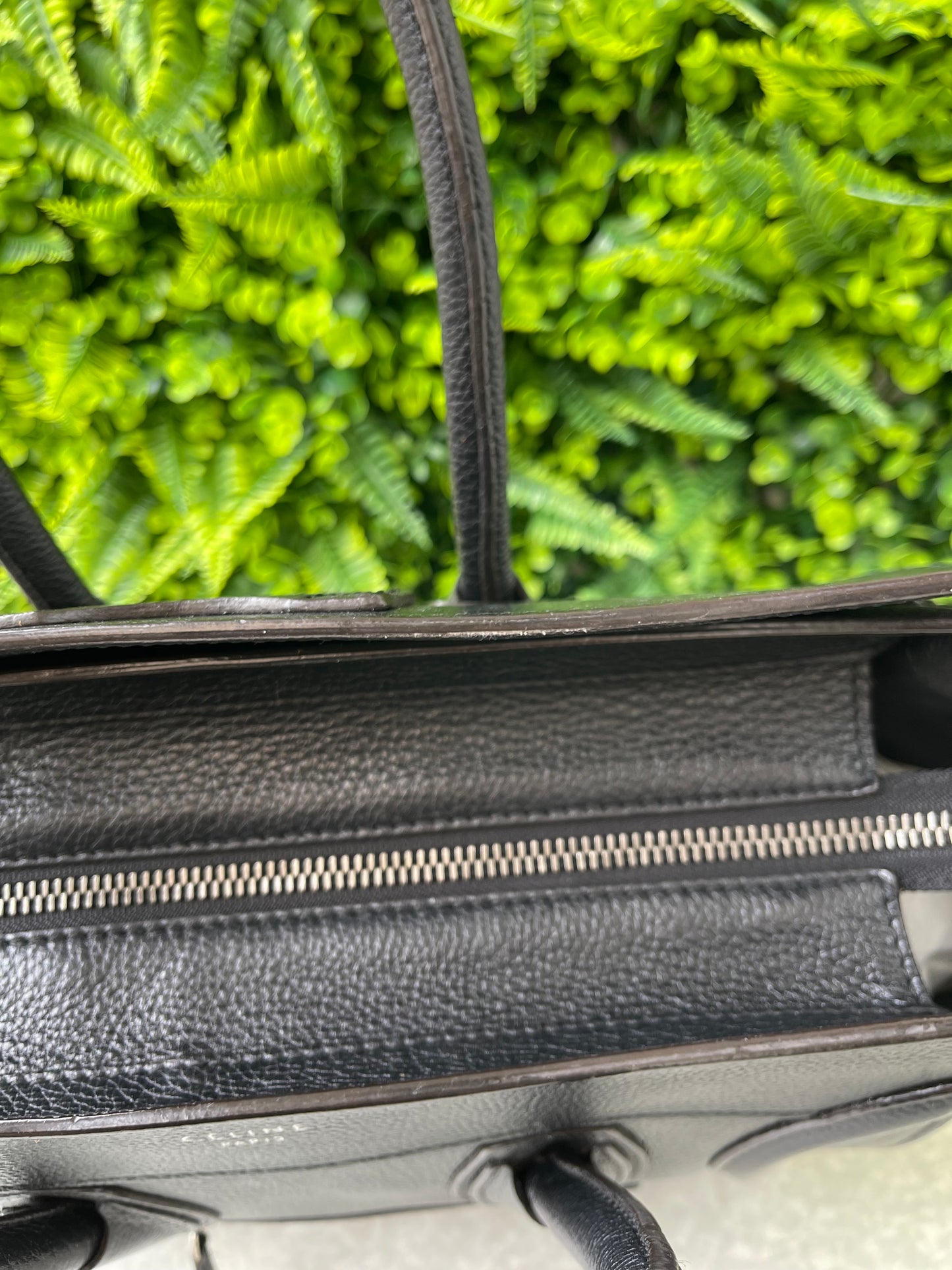 Celine Luggage Tote em Couro Preto