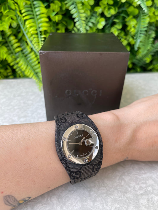 Relógio Gucci Ronde Monograma