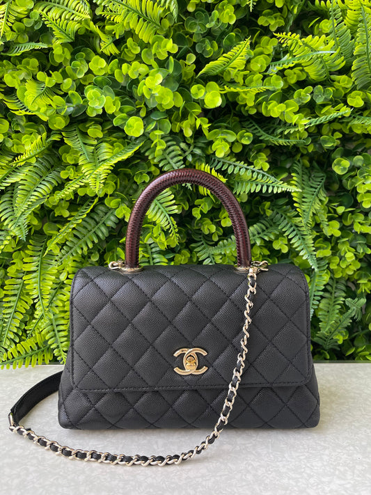 Chanel Coco Handle em Couro Caviar Preto