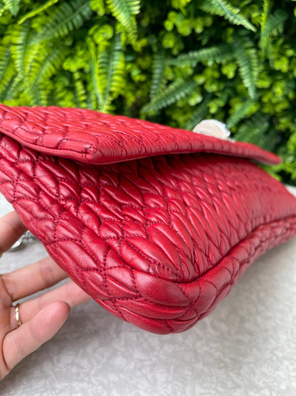 Miu Miu Matelassê Crystal Chain Vermelha