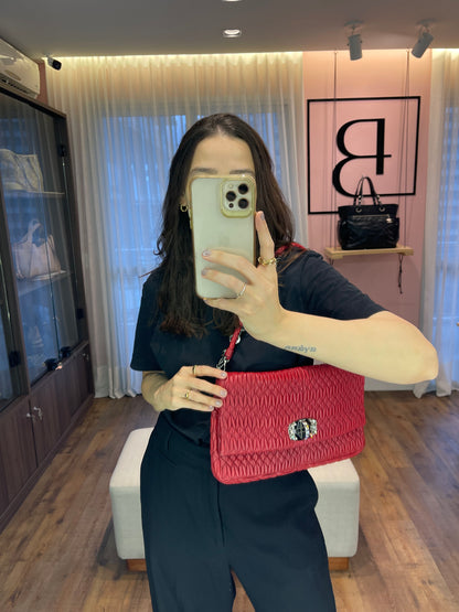 Miu Miu Matelassê Crystal Chain Vermelha