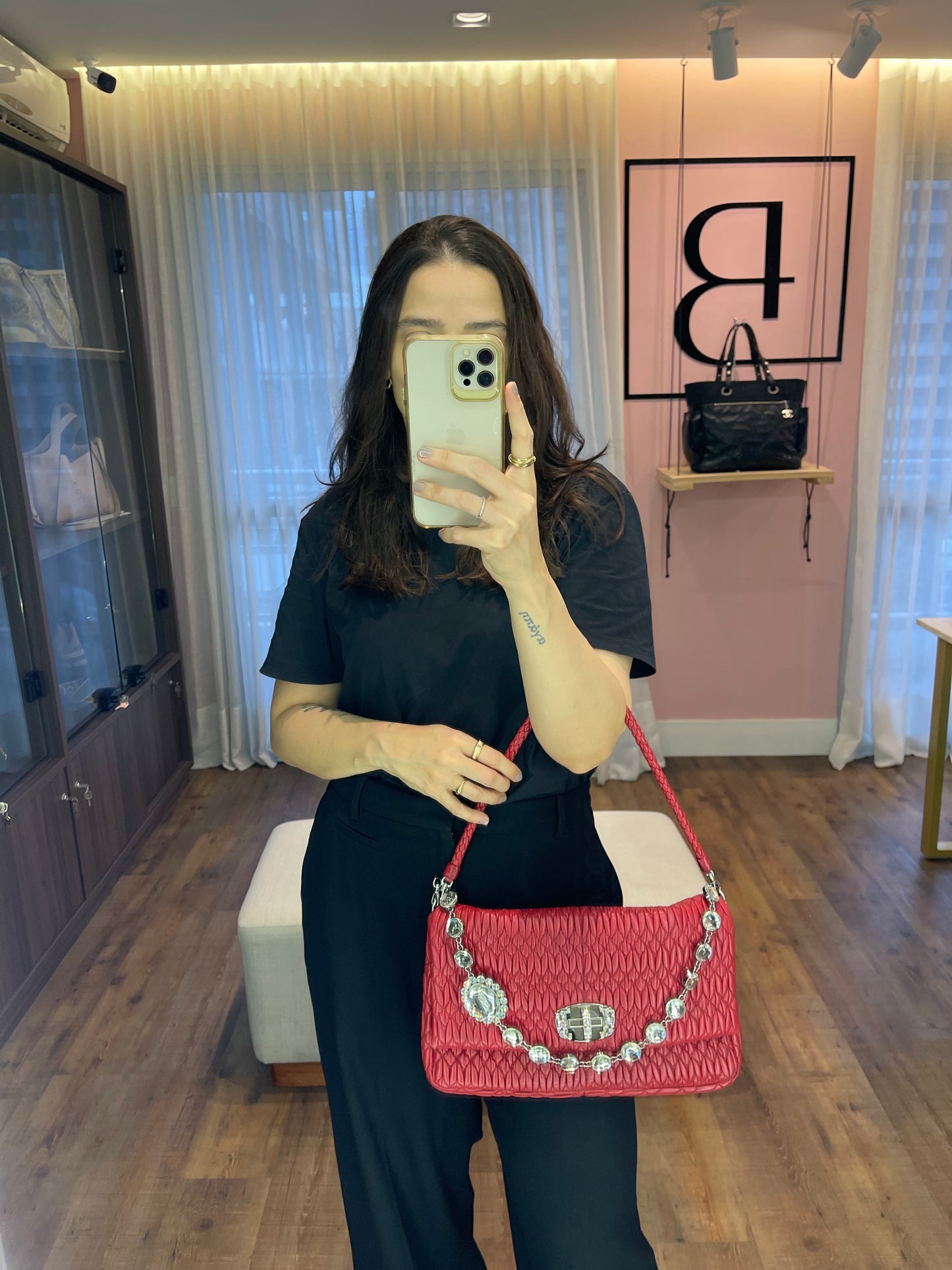 Miu Miu Matelassê Crystal Chain Vermelha