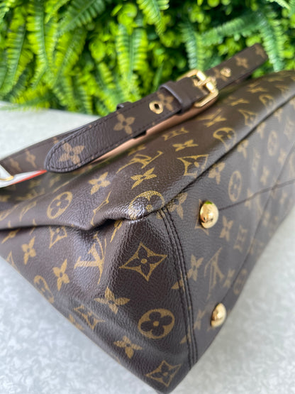 Louis Vuitton Pallas Monogram