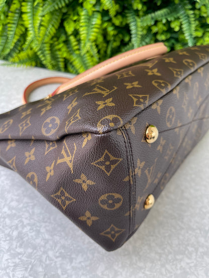 Louis Vuitton Pallas Monogram