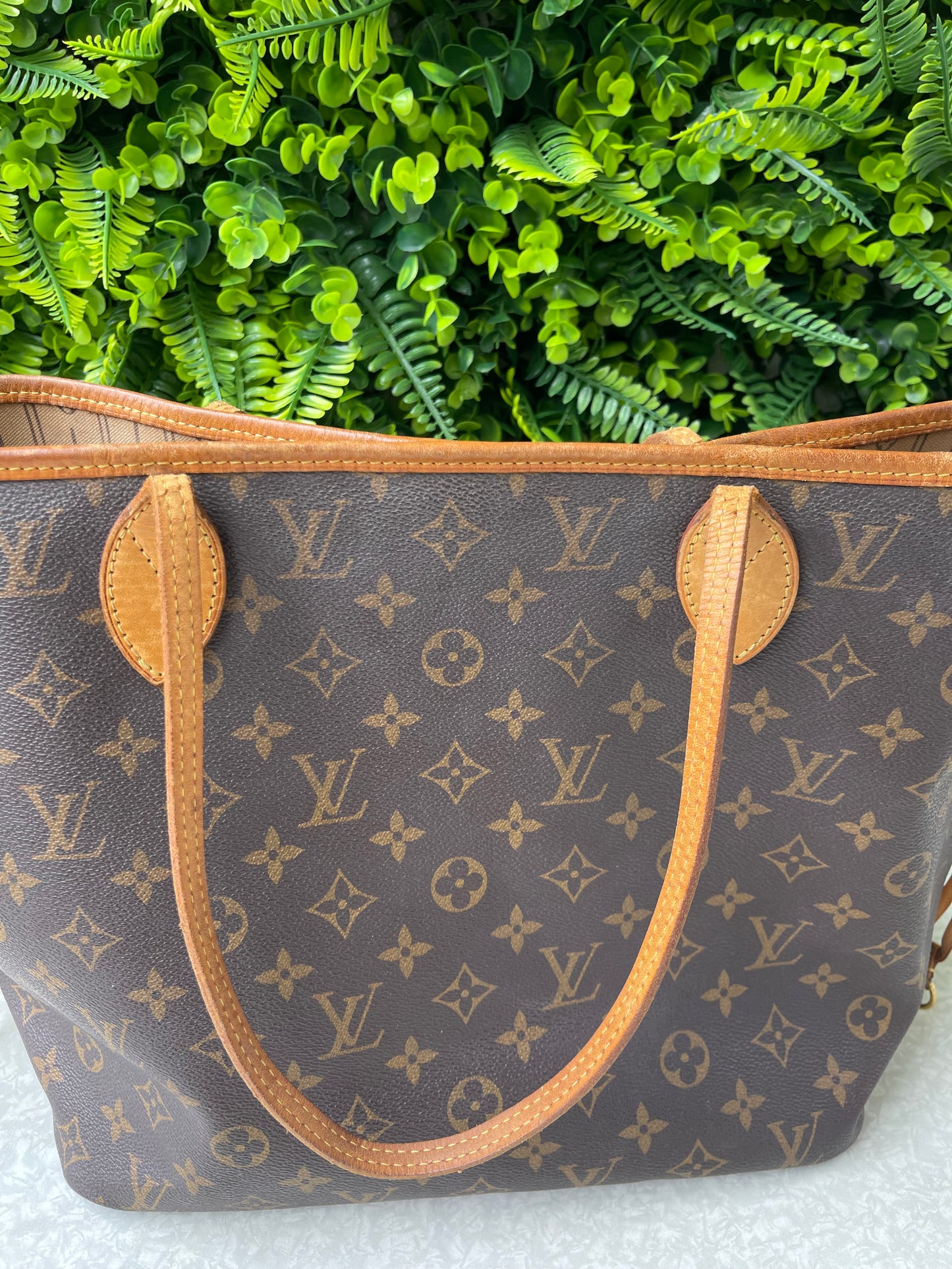 Louis Vuitton Neverfull Monogram MM