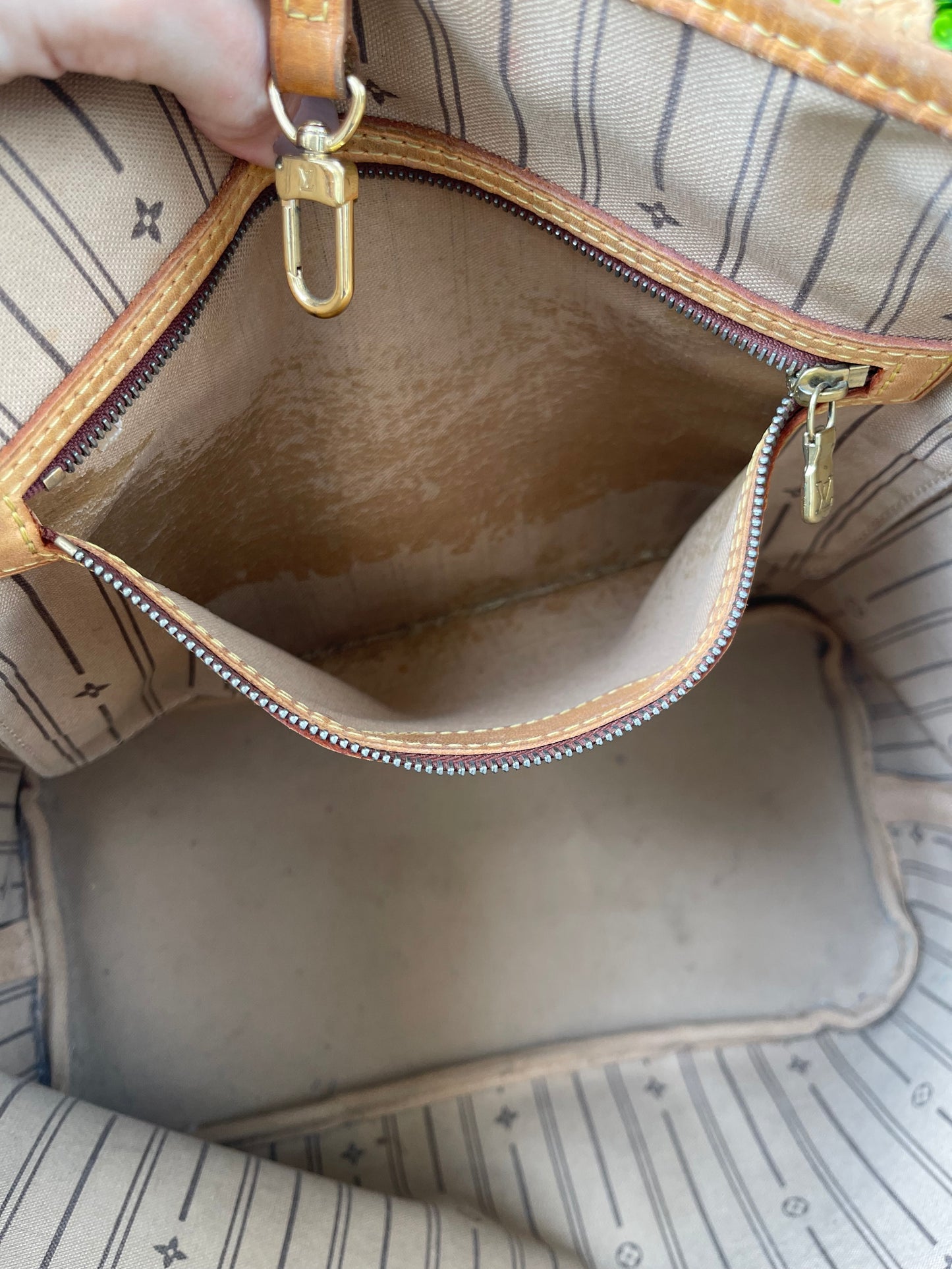 Louis Vuitton Neverfull Monogram MM