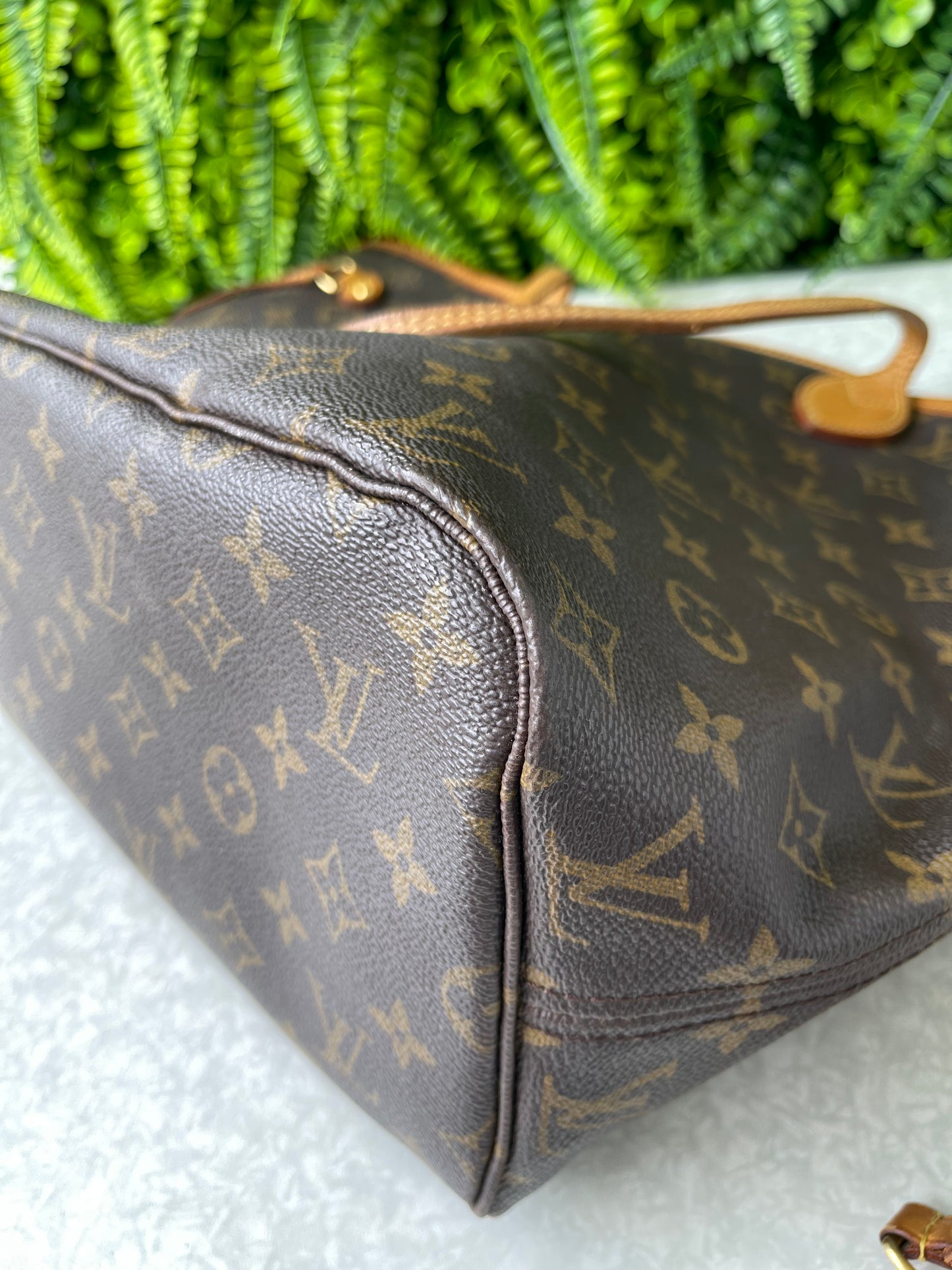 Louis Vuitton Neverfull Monogram MM