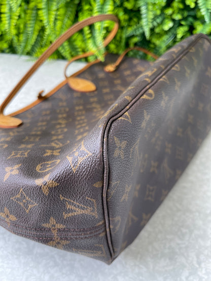 Louis Vuitton Neverfull Monogram MM