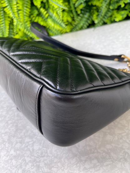 Gucci GG Marmont Small Matelassê Preta