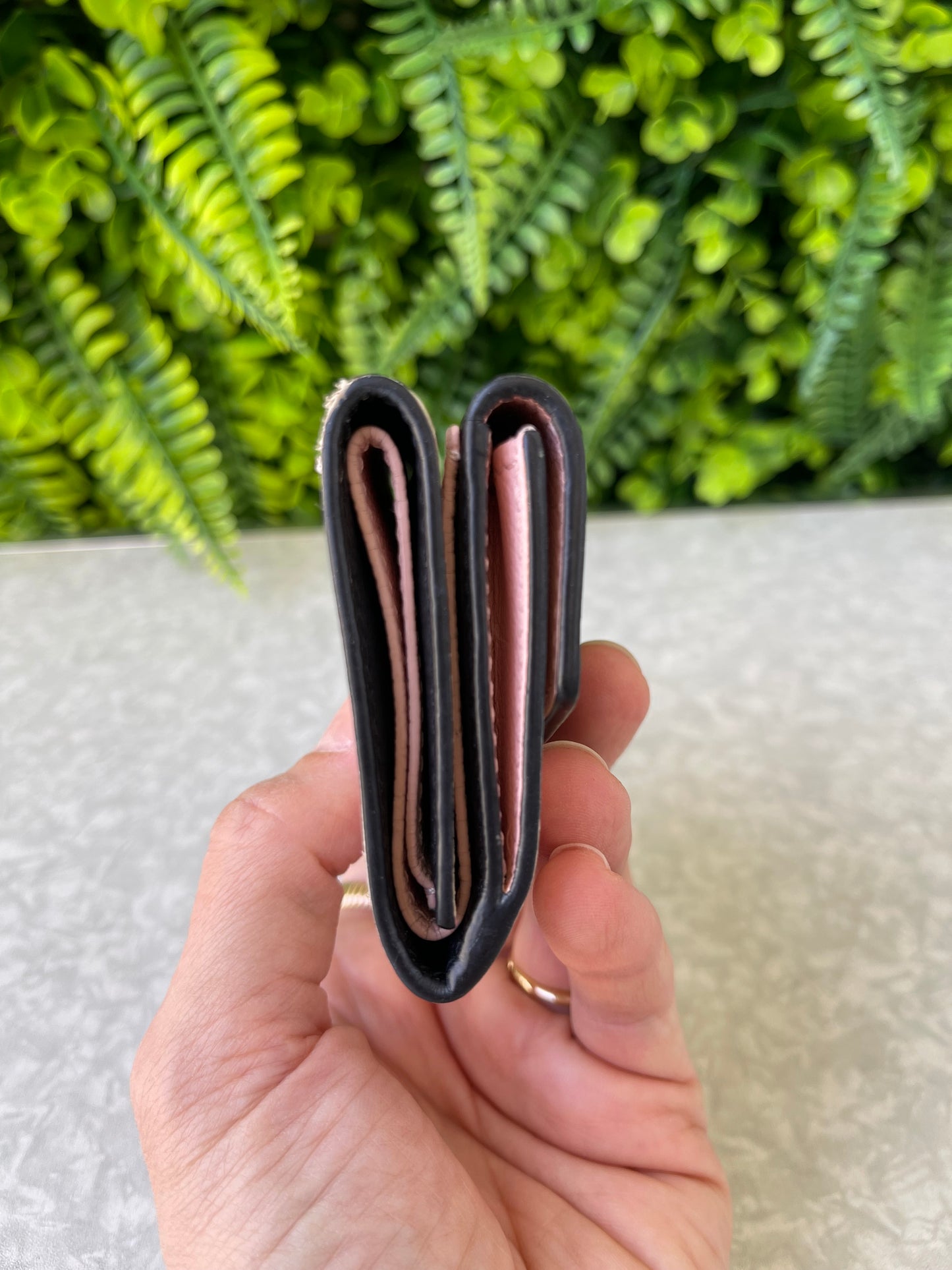Carteira Louis Vuitton Lock Mini