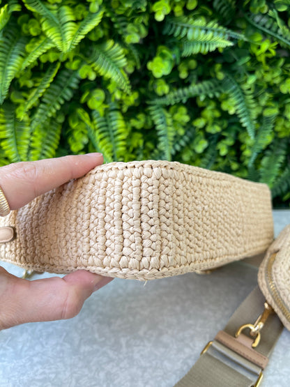 Prada Re-edition 2005 em Raffia