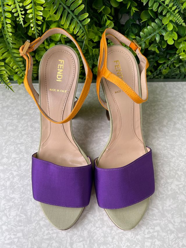 Sandália Fendi Multicolor