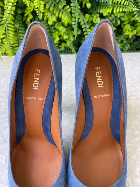 Scarpin Fendi Azul