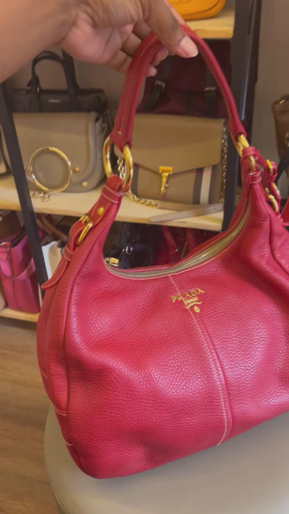 Prada Vitello Shoulder Vermelha