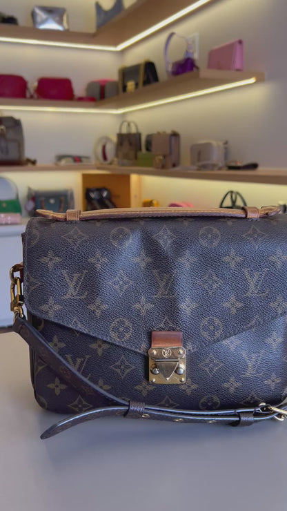 Louis Vuitton Pochette Métis Monograma