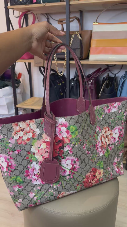 Gucci GG Supreme Blooms Reversible Tote
