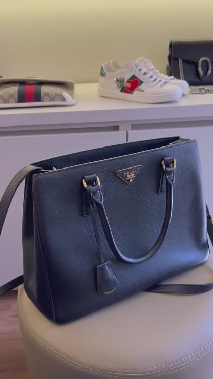 Prada Galleria Saffiano Preta