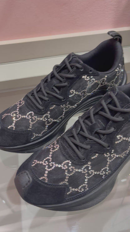 Tênis Gucci GG Run Crystal