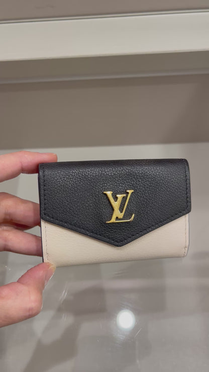 Carteira Louis Vuitton Lock Mini
