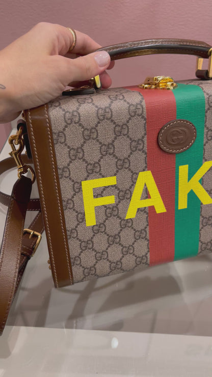 Gucci GG Supreme Fake/Not Suitcase