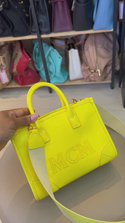MCM Mini Tonal Logo Amarela