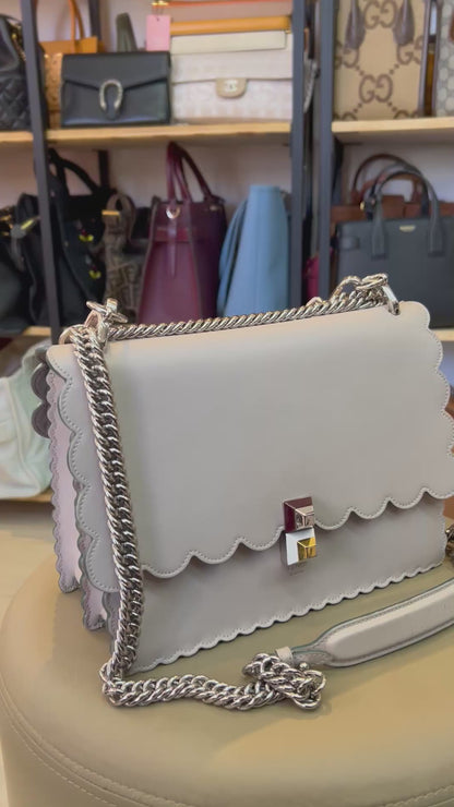 Fendi Kan I Cinza