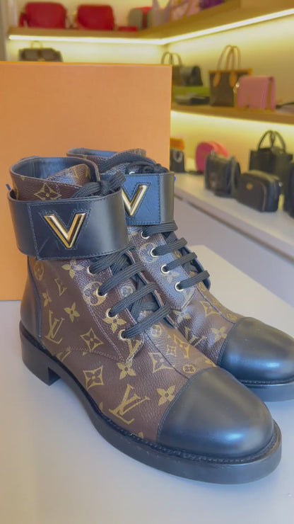 Bota Louis Vuitton Wonderland Boots Monograma