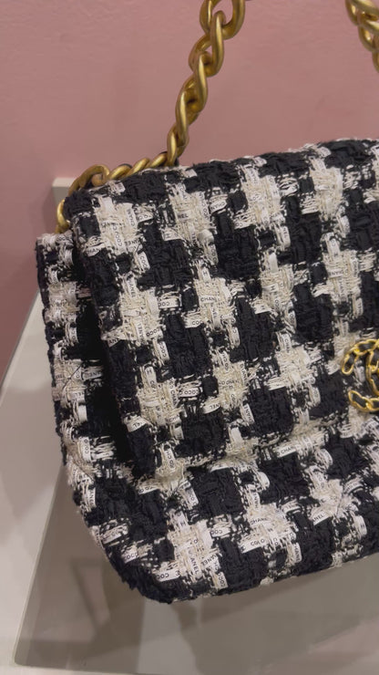Chanel 19 Tweed Pied Poule