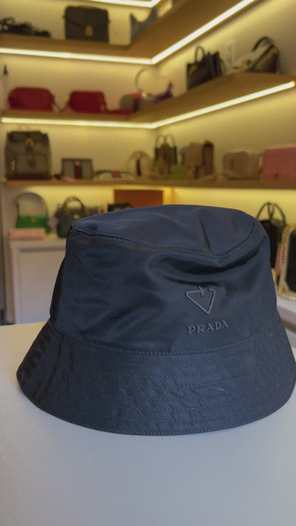 Bucket Hat Prada Nylon Preto