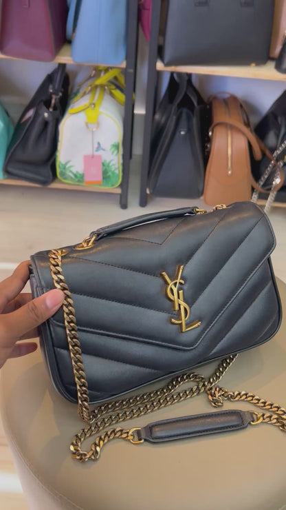 Saint Laurent Loulou Pequena preta